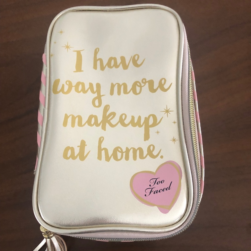 *NWOT* Adorable Too Faced Zip Makeup Bag